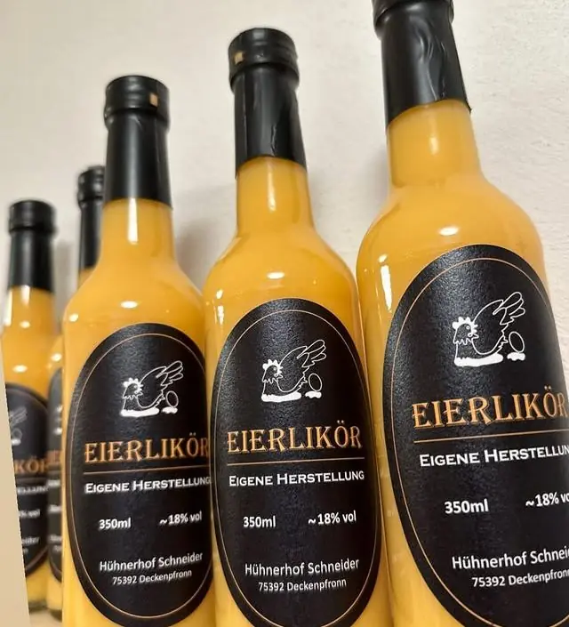 Flaschen Eierlikör aus eigener Herstellung